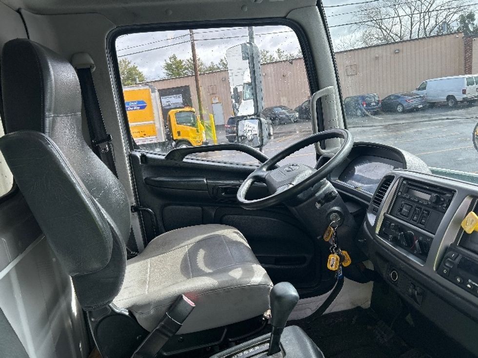 Refrigerated Truck-Light and Medium Duty Trucks-Hino-2018-268-Braintree-MA-206,837\n\t\tmiles-$ 24,250 - Image 21