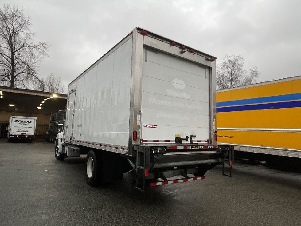 Refrigerated Truck-Light and Medium Duty Trucks-Hino-2018-268-Delta-BC-109,065\n\t\tkm-$ 77,250 - Image 6