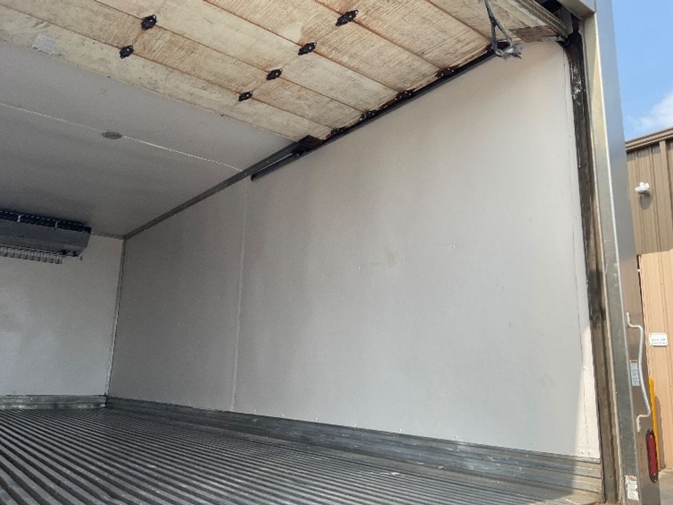 Refrigerated Truck-Light and Medium Duty Trucks-Hino-2018-268-Harlingen-TX-222,932\n\t\tmiles-$ 39,250 - Image 12