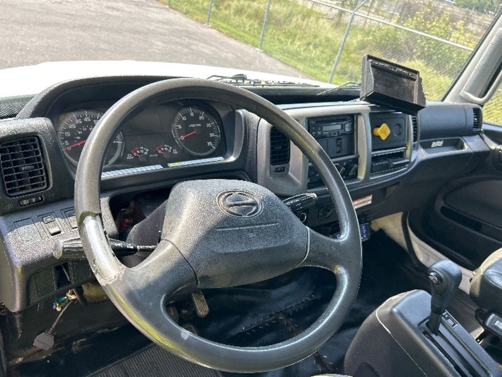 Refrigerated Truck-Light and Medium Duty Trucks-Hino-2018-268-Harlingen-TX-233,330\n\t\tmiles-$ 39,000 - Image 17