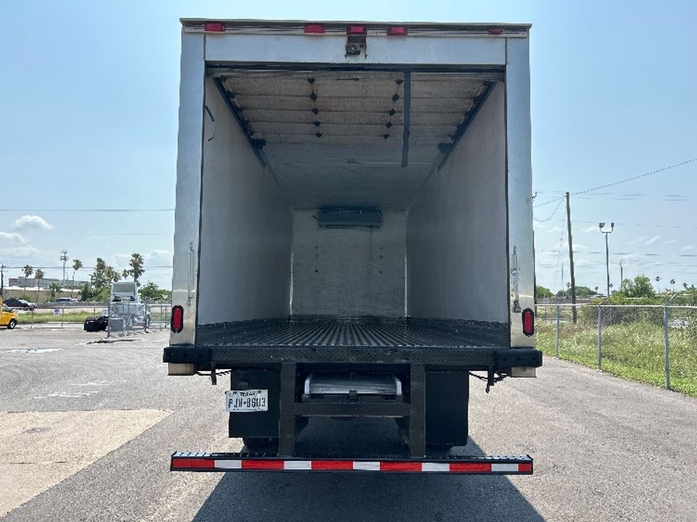 Refrigerated Truck-Light and Medium Duty Trucks-Hino-2018-268-Harlingen-TX-233,330\n\t\tmiles-$ 39,000 - Image 8