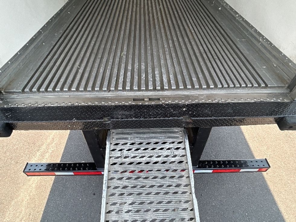 Refrigerated Truck-Light and Medium Duty Trucks-Hino-2018-268-Harlingen-TX-233,330\n\t\tmiles-$ 39,000 - Image 9