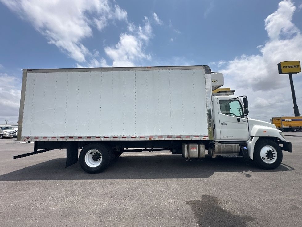 Refrigerated Truck-Light and Medium Duty Trucks-Hino-2018-268-Harlingen-TX-245,529\n\t\tmiles-$ 36,000 - Image 14