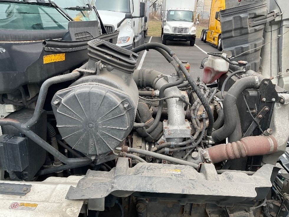 Refrigerated Truck-Light and Medium Duty Trucks-Hino-2018-268-Philadelphia-PA-240,563\n\t\tmiles-$ 31,000 - Image 23