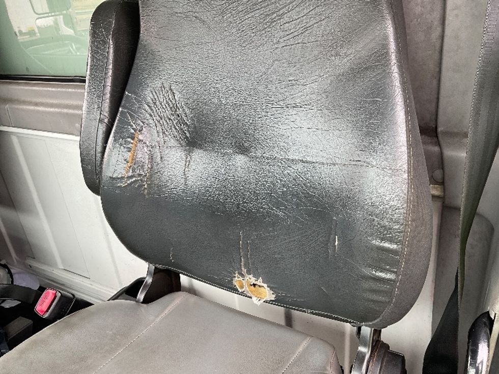 Refrigerated Truck-Light and Medium Duty Trucks-Hino-2018-268-Philadelphia-PA-240,563\n\t\tmiles-$ 31,000 - Image 27