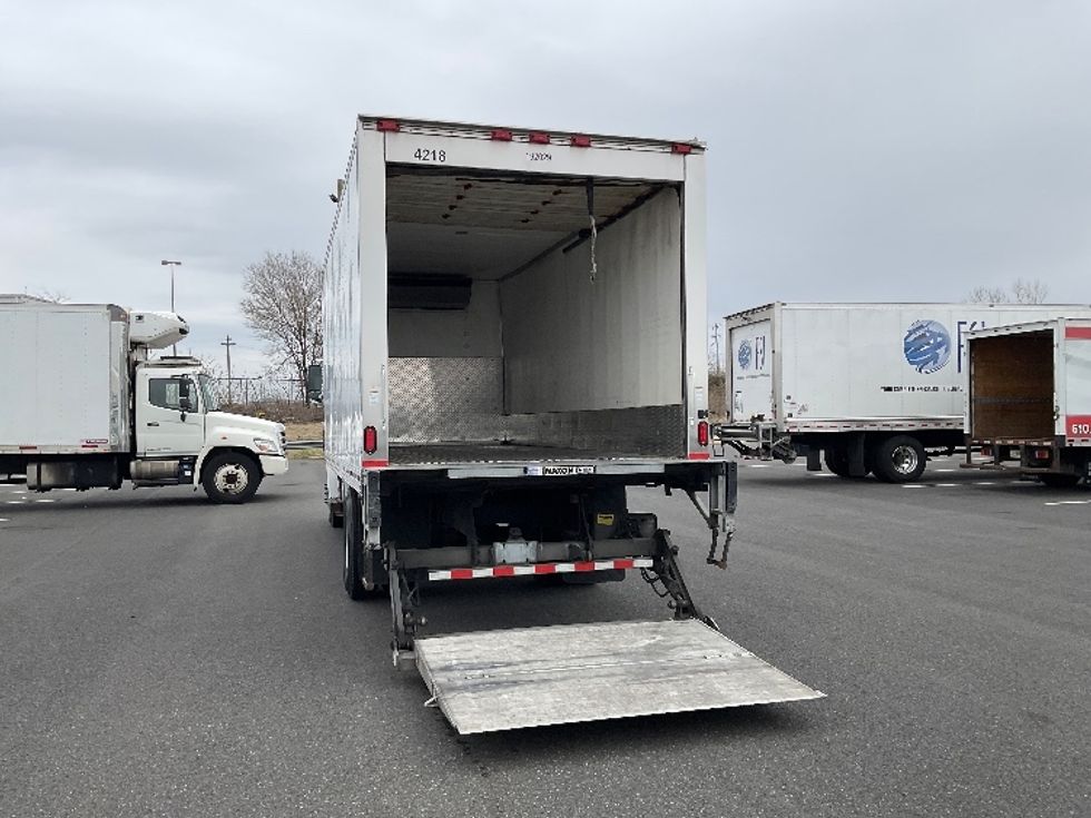 Refrigerated Truck-Light and Medium Duty Trucks-Hino-2018-268-Philadelphia-PA-240,563\n\t\tmiles-$ 31,000 - Image 9