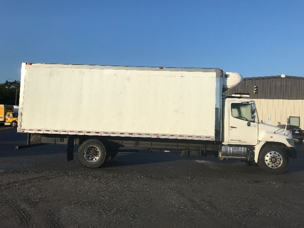 Refrigerated Truck-Light and Medium Duty Trucks-Hino-2018-268-Pottsville-PA-374,654\n\t\tmiles-$ 21,500 - Image 13