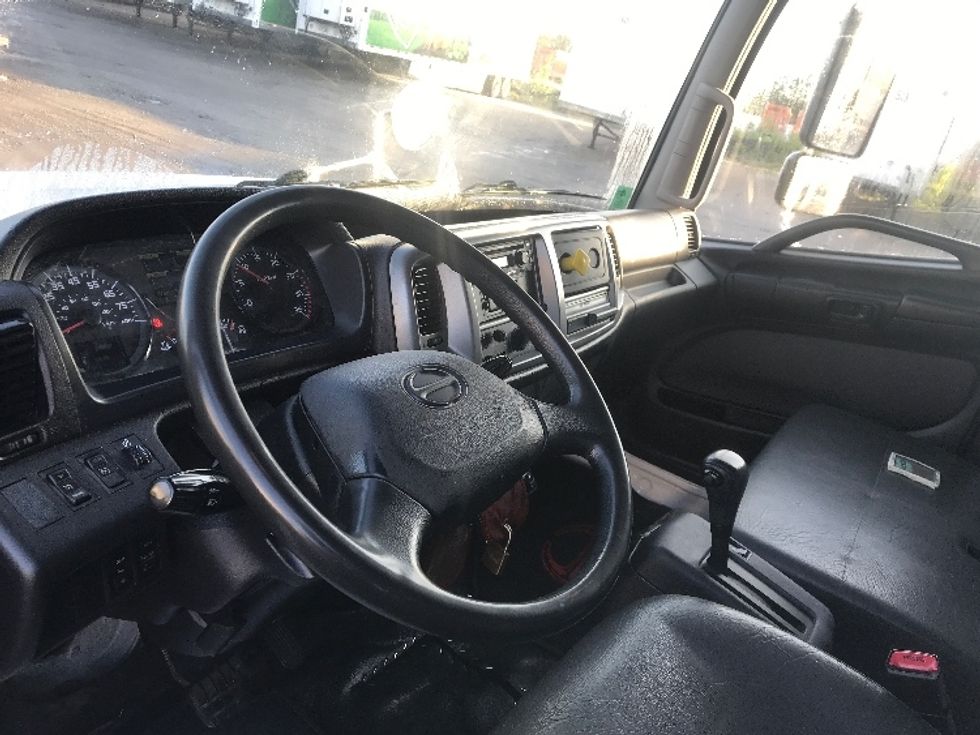 Refrigerated Truck-Light and Medium Duty Trucks-Hino-2018-268-Pottsville-PA-374,654\n\t\tmiles-$ 21,500 - Image 15