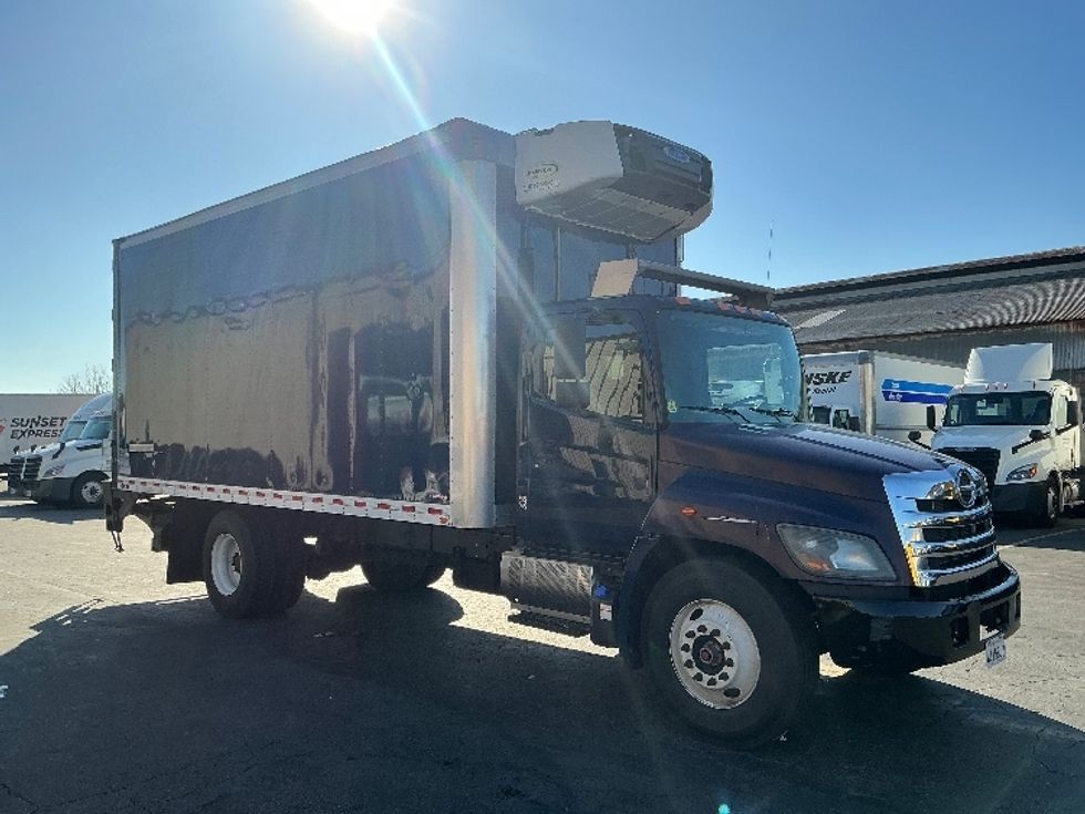 Refrigerated Truck-Light and Medium Duty Trucks-Hino-2018-268-Torrance-CA-130,201\n\t\tmiles-$ 53,750 - Image 1