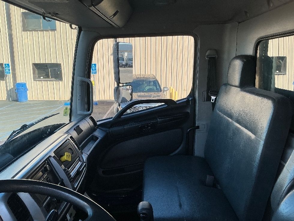 Refrigerated Truck-Light and Medium Duty Trucks-Hino-2018-268-Torrance-CA-130,201\n\t\tmiles-$ 53,750 - Image 20