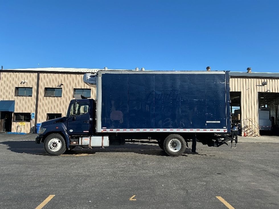 Refrigerated Truck-Light and Medium Duty Trucks-Hino-2018-268-Torrance-CA-130,201\n\t\tmiles-$ 53,750 - Image 4