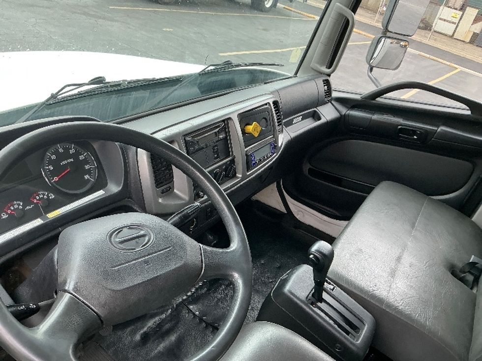 Refrigerated Truck-Light and Medium Duty Trucks-Hino-2018-268-Torrance-CA-201,259\n\t\tmiles-$ 48,750 - Image 17