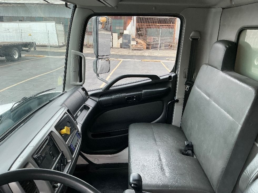 Refrigerated Truck-Light and Medium Duty Trucks-Hino-2018-268-Torrance-CA-201,259\n\t\tmiles-$ 48,750 - Image 19