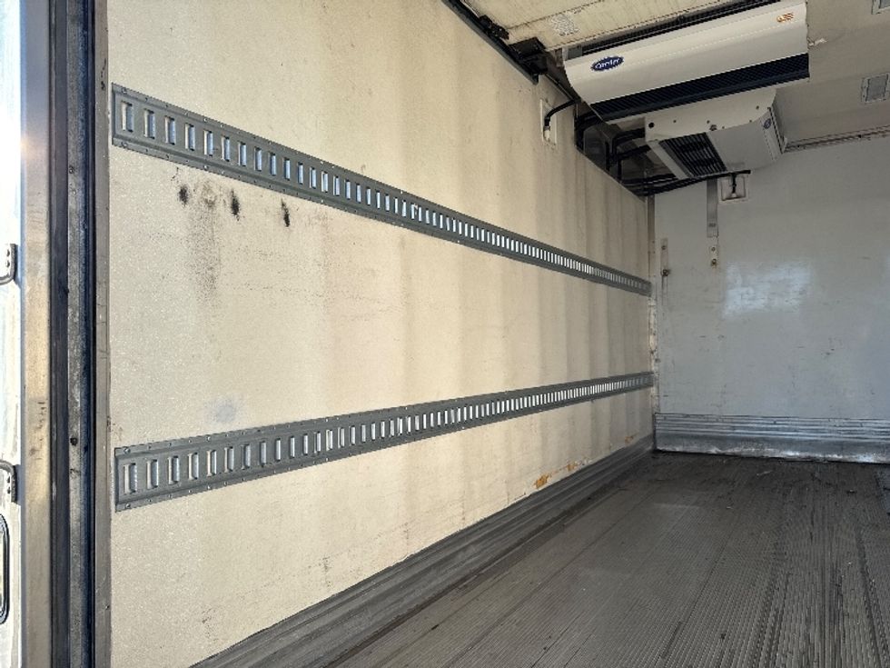 Refrigerated Truck-Light and Medium Duty Trucks-Hino-2018-268-West Sacramento-CA-129,327\n\t\tmiles-$ 51,500 - Image 11