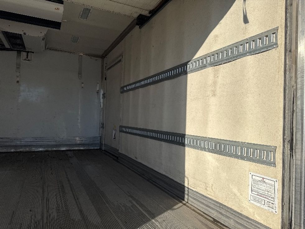 Refrigerated Truck-Light and Medium Duty Trucks-Hino-2018-268-West Sacramento-CA-129,327\n\t\tmiles-$ 51,500 - Image 12