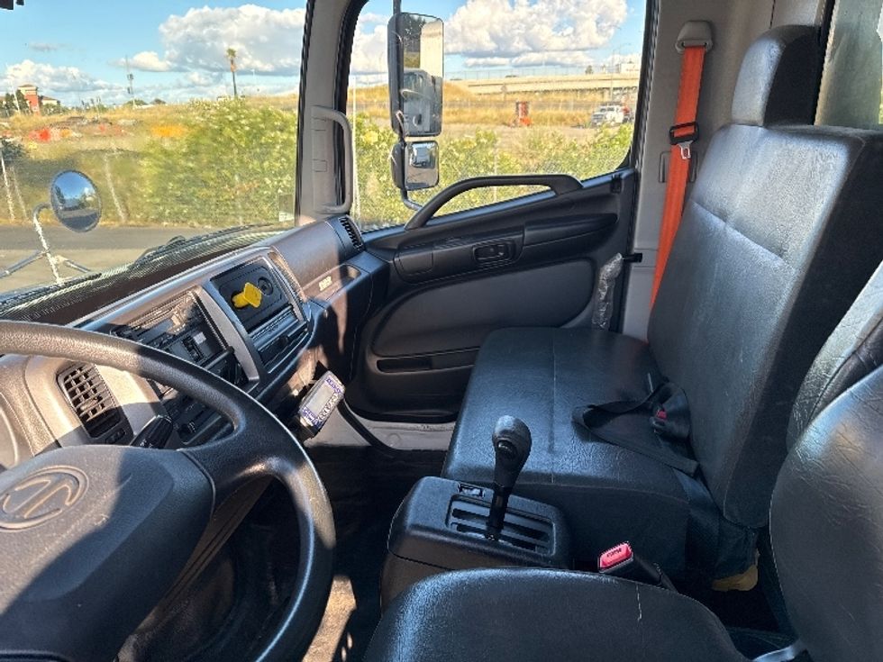 Refrigerated Truck-Light and Medium Duty Trucks-Hino-2018-268-West Sacramento-CA-129,327\n\t\tmiles-$ 51,500 - Image 19