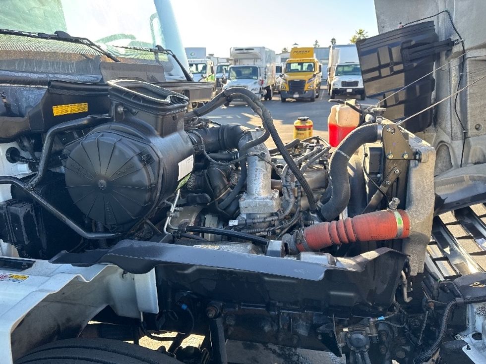 Refrigerated Truck-Light and Medium Duty Trucks-Hino-2018-268-West Sacramento-CA-129,327\n\t\tmiles-$ 51,500 - Image 23