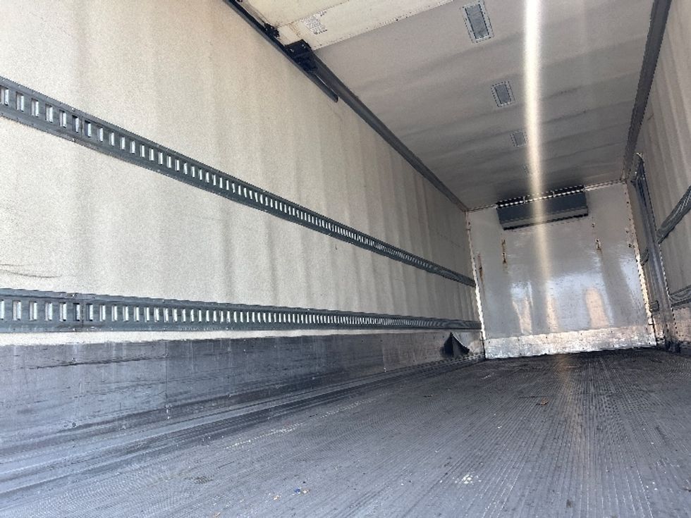 Refrigerated Truck-Light and Medium Duty Trucks-Hino-2018-338-Anaheim-CA-213,867\n\t\tmiles-$ 46,250 - Image 11