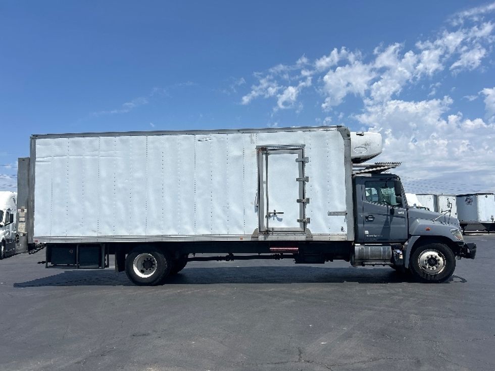 Refrigerated Truck-Light and Medium Duty Trucks-Hino-2018-338-Anaheim-CA-213,867\n\t\tmiles-$ 46,250 - Image 15