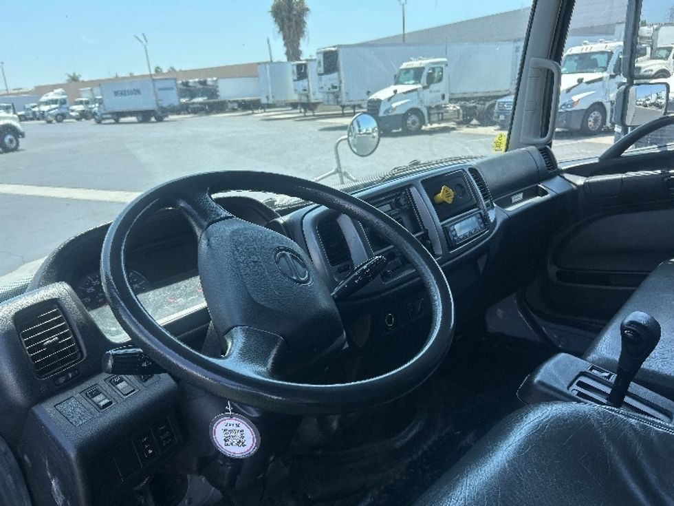 Refrigerated Truck-Light and Medium Duty Trucks-Hino-2018-338-Anaheim-CA-213,867\n\t\tmiles-$ 46,250 - Image 17