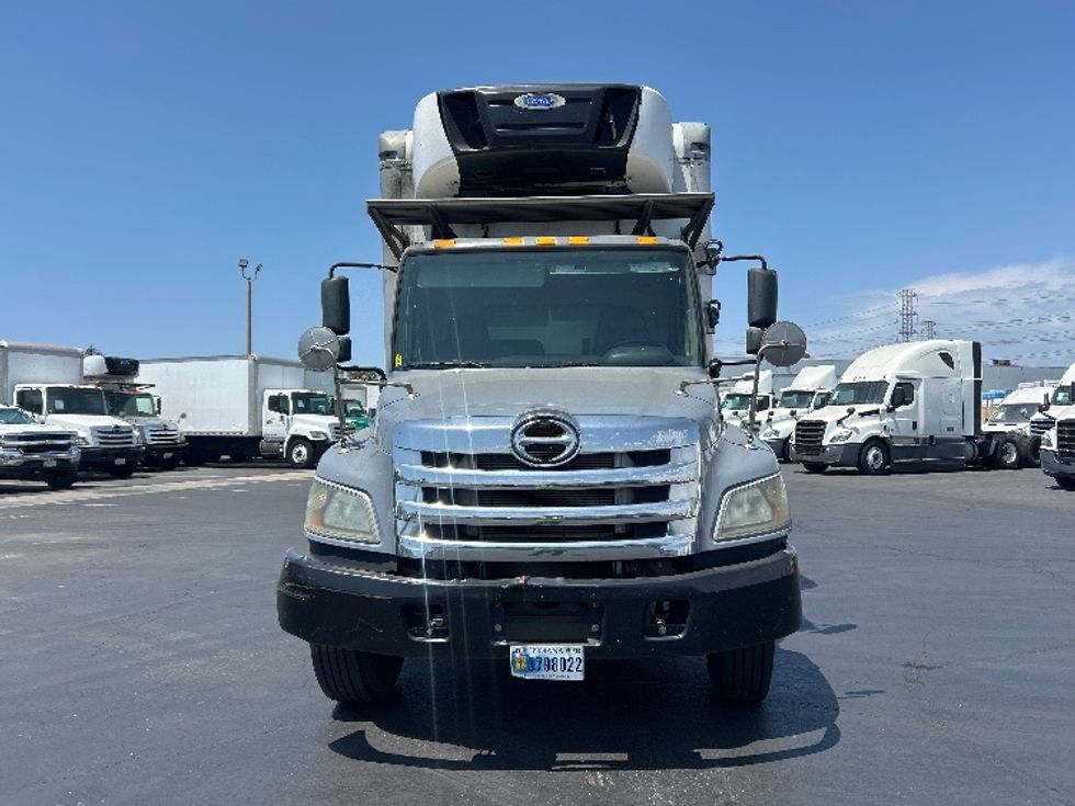 Refrigerated Truck-Light and Medium Duty Trucks-Hino-2018-338-Anaheim-CA-213,867\n\t\tmiles-$ 46,250 - Image 2