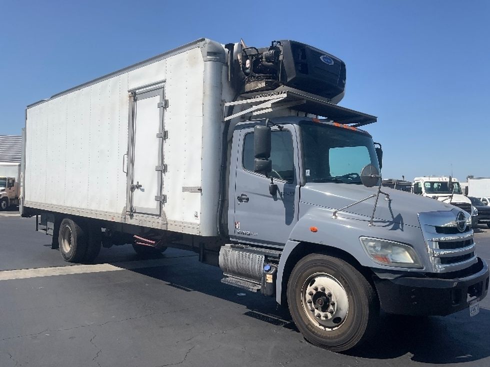 Refrigerated Truck-Light and Medium Duty Trucks-Hino-2018-338-Anaheim-CA-250,003\n\t\tmiles-$ 39,250 - Image 1