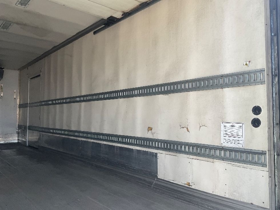Refrigerated Truck-Light and Medium Duty Trucks-Hino-2018-338-Anaheim-CA-250,003\n\t\tmiles-$ 39,250 - Image 12