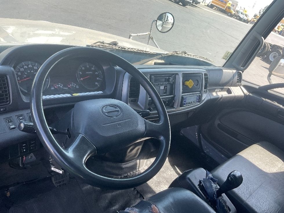 Refrigerated Truck-Light and Medium Duty Trucks-Hino-2018-338-Anaheim-CA-250,003\n\t\tmiles-$ 39,250 - Image 17