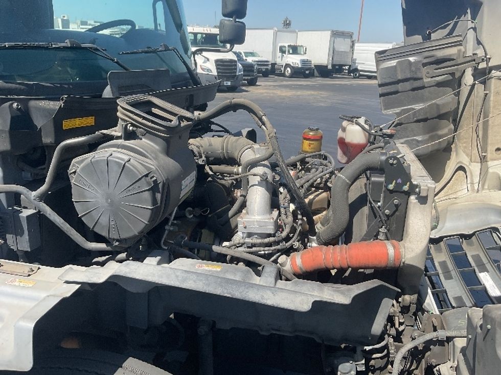 Refrigerated Truck-Light and Medium Duty Trucks-Hino-2018-338-Anaheim-CA-250,003\n\t\tmiles-$ 39,250 - Image 23