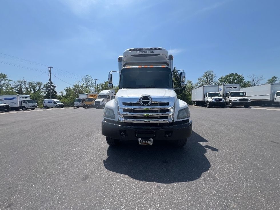 Refrigerated Truck-Light and Medium Duty Trucks-Hino-2018-338-Baltimore-MD-115,493\n\t\tmiles-$ 53,500 - Image 2