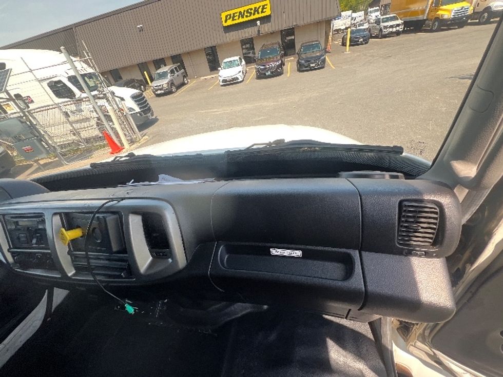 Refrigerated Truck-Light and Medium Duty Trucks-Hino-2018-338-Baltimore-MD-115,493\n\t\tmiles-$ 53,500 - Image 21