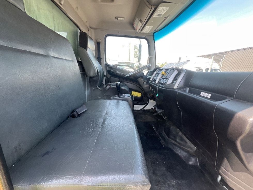 Refrigerated Truck-Light and Medium Duty Trucks-Hino-2018-338-Baltimore-MD-115,493\n\t\tmiles-$ 53,500 - Image 22