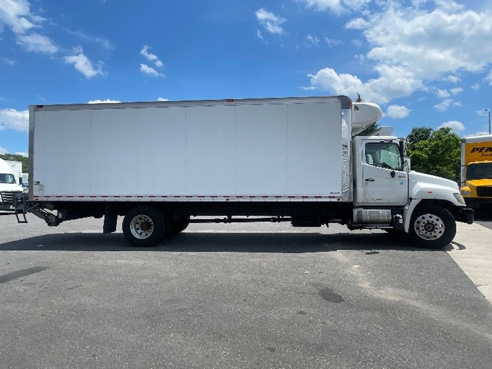 Refrigerated Truck-Light and Medium Duty Trucks-Hino-2018-338-Baltimore-MD-189,150\n\t\tmiles-$ 37,500 - Image 13