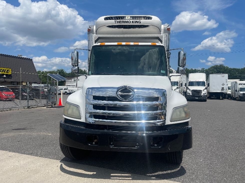 Refrigerated Truck-Light and Medium Duty Trucks-Hino-2018-338-Baltimore-MD-189,150\n\t\tmiles-$ 37,500 - Image 2