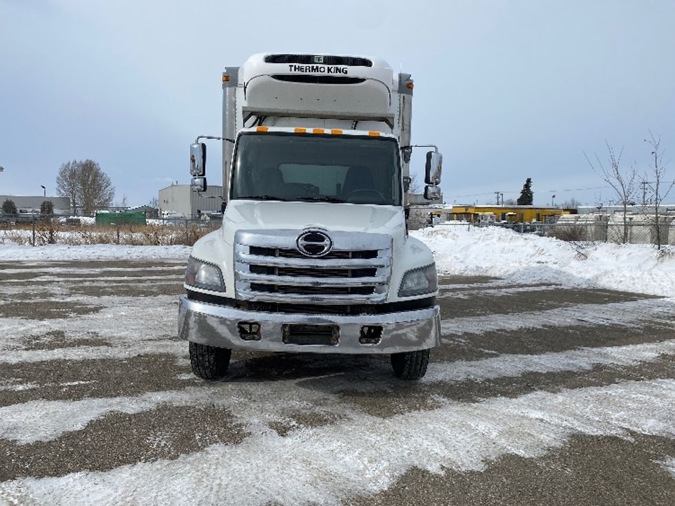 Refrigerated Truck-Light and Medium Duty Trucks-Hino-2018-338-Edmonton-AB-470,932\n\t\tkm-$ 41,750 - Image 2