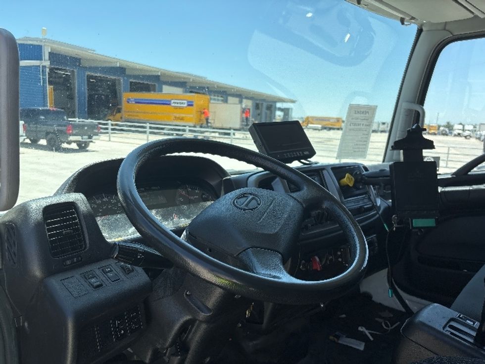 Refrigerated Truck-Light and Medium Duty Trucks-Hino-2018-338-Greeley-CO-47,571\n\t\tmiles-$ 50,500 - Image 17