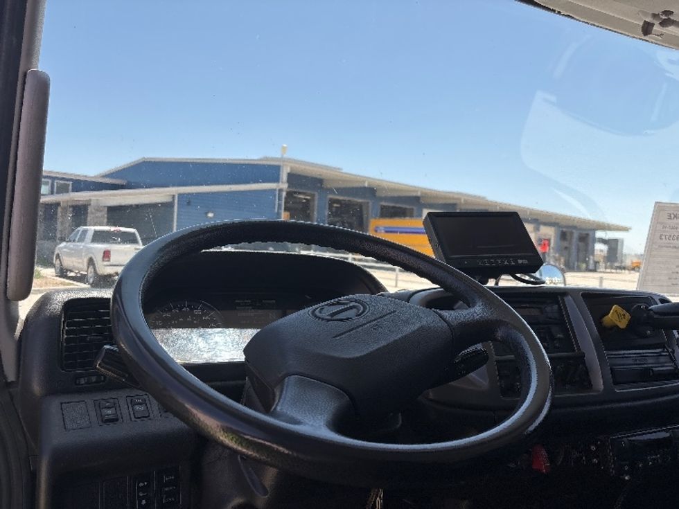 Refrigerated Truck-Light and Medium Duty Trucks-Hino-2018-338-Greeley-CO-47,571\n\t\tmiles-$ 50,500 - Image 18