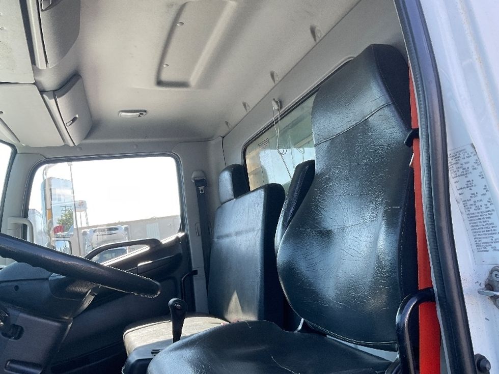 Refrigerated Truck-Light and Medium Duty Trucks-Hino-2018-338-Lancaster-PA-245,209\n\t\tmiles-$ 37,500 - Image 19