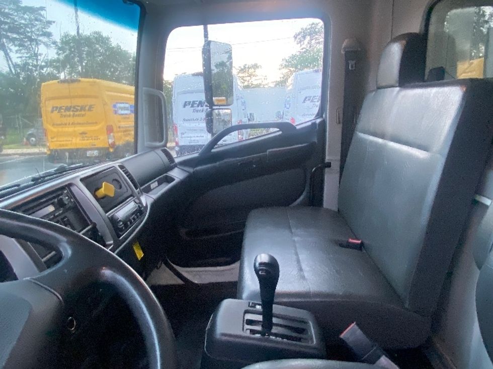 Refrigerated Truck-Light and Medium Duty Trucks-Hino-2018-338-Spartanburg-SC-352,171\n\t\tmiles-$ 20,250 - Image 19