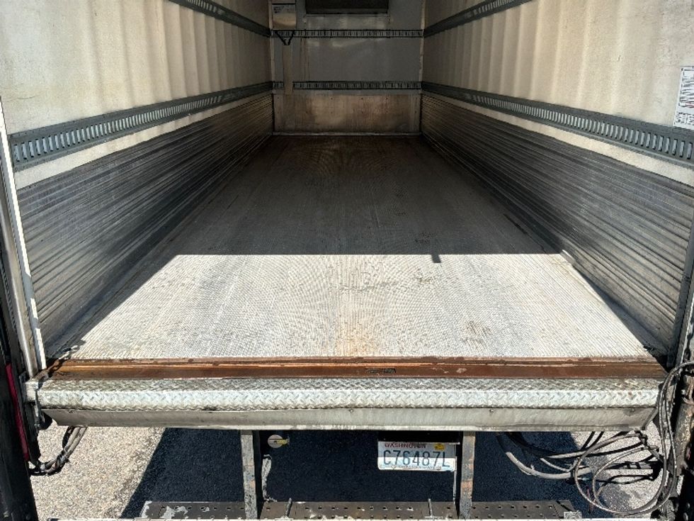 Refrigerated Truck-Light and Medium Duty Trucks-Hino-2018-338-Tacoma-WA-114,333\n\t\tmiles-$ 53,500 - Image 10