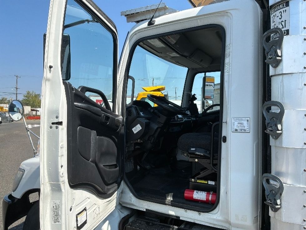 Refrigerated Truck-Light and Medium Duty Trucks-Hino-2018-338-Tacoma-WA-114,333\n\t\tmiles-$ 53,500 - Image 16