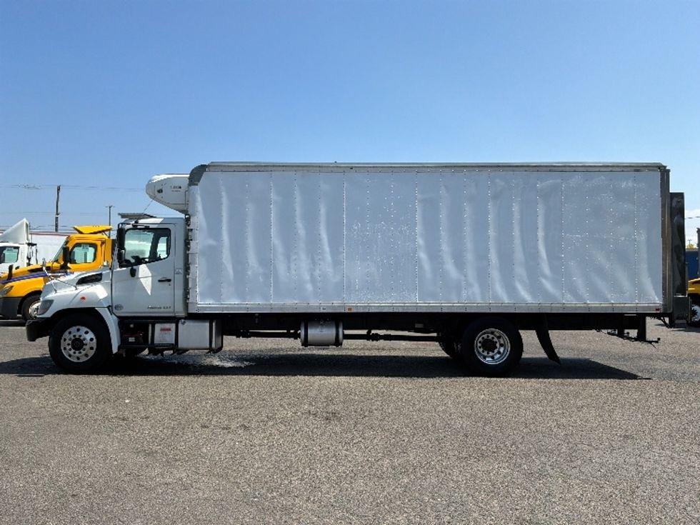 Refrigerated Truck-Light and Medium Duty Trucks-Hino-2018-338-Tacoma-WA-114,333\n\t\tmiles-$ 53,500 - Image 4
