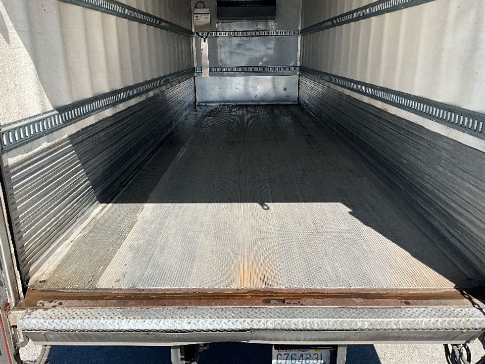 Refrigerated Truck-Light and Medium Duty Trucks-Hino-2018-338-Tacoma-WA-128,858\n\t\tmiles-$ 47,750 - Image 10