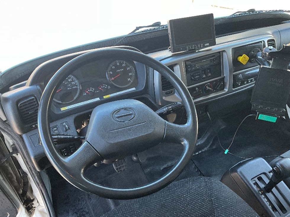 Refrigerated Truck-Light and Medium Duty Trucks-Hino-2018-338-Tacoma-WA-128,858\n\t\tmiles-$ 47,750 - Image 18