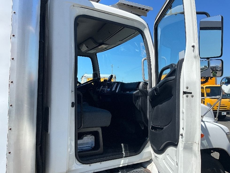 Refrigerated Truck-Light and Medium Duty Trucks-Hino-2018-338-Tacoma-WA-128,858\n\t\tmiles-$ 47,750 - Image 20