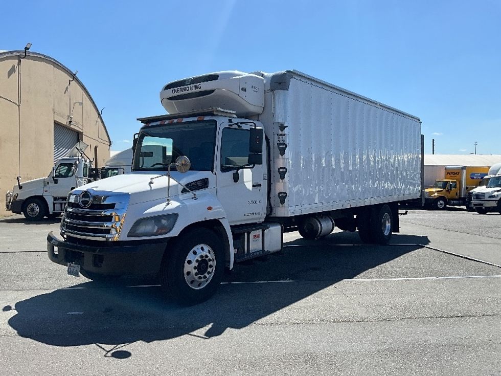 Refrigerated Truck-Light and Medium Duty Trucks-Hino-2018-338-Tacoma-WA-128,858\n\t\tmiles-$ 47,750 - Image 3