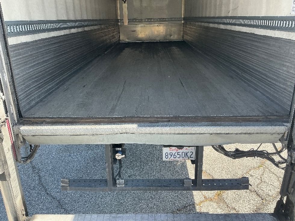 Refrigerated Truck-Light and Medium Duty Trucks-Hino-2018-338-Torrance-CA-127,770\n\t\tmiles-$ 51,250 - Image 10