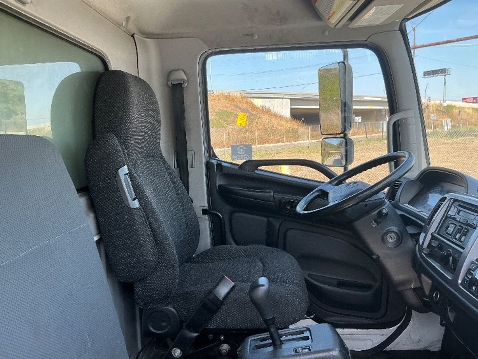 Refrigerated Truck-Light and Medium Duty Trucks-Hino-2018-338-Torrance-CA-127,770\n\t\tmiles-$ 51,250 - Image 22