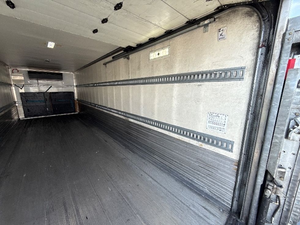 Refrigerated Truck-Light and Medium Duty Trucks-Hino-2018-338-Torrance-CA-128,632\n\t\tmiles-$ 51,500 - Image 12
