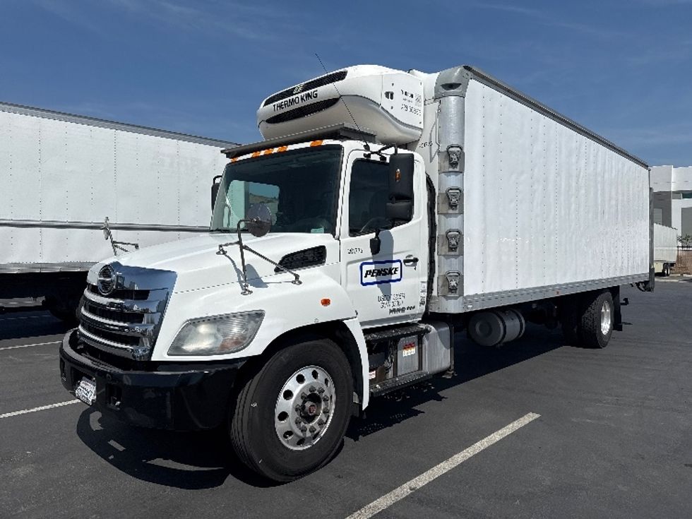 Refrigerated Truck-Light and Medium Duty Trucks-Hino-2018-338-Torrance-CA-128,632\n\t\tmiles-$ 51,500 - Image 3